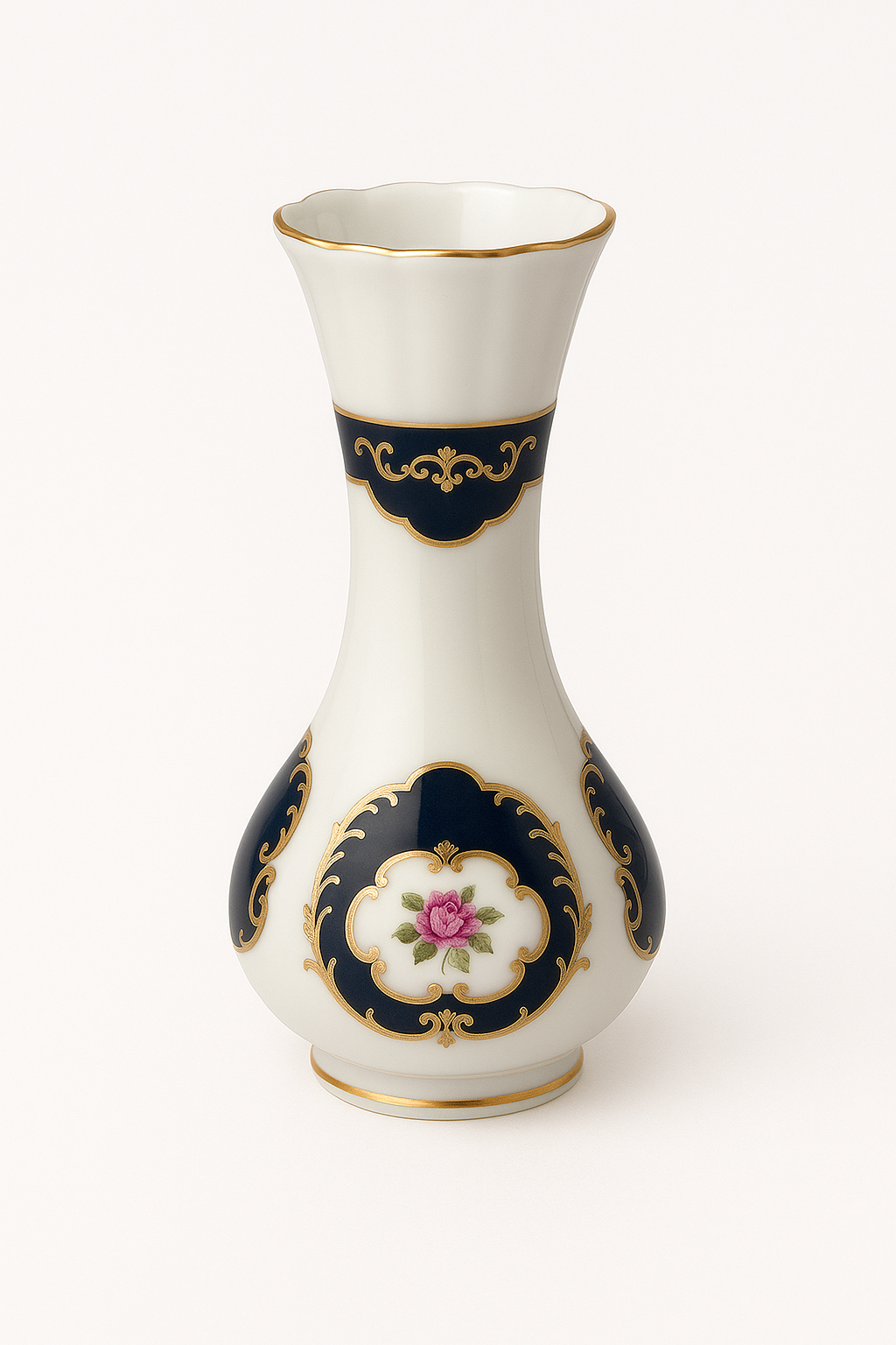 Royal Blue Collection – Fine Porcelain Vase Elegant. Vintage. Timeles