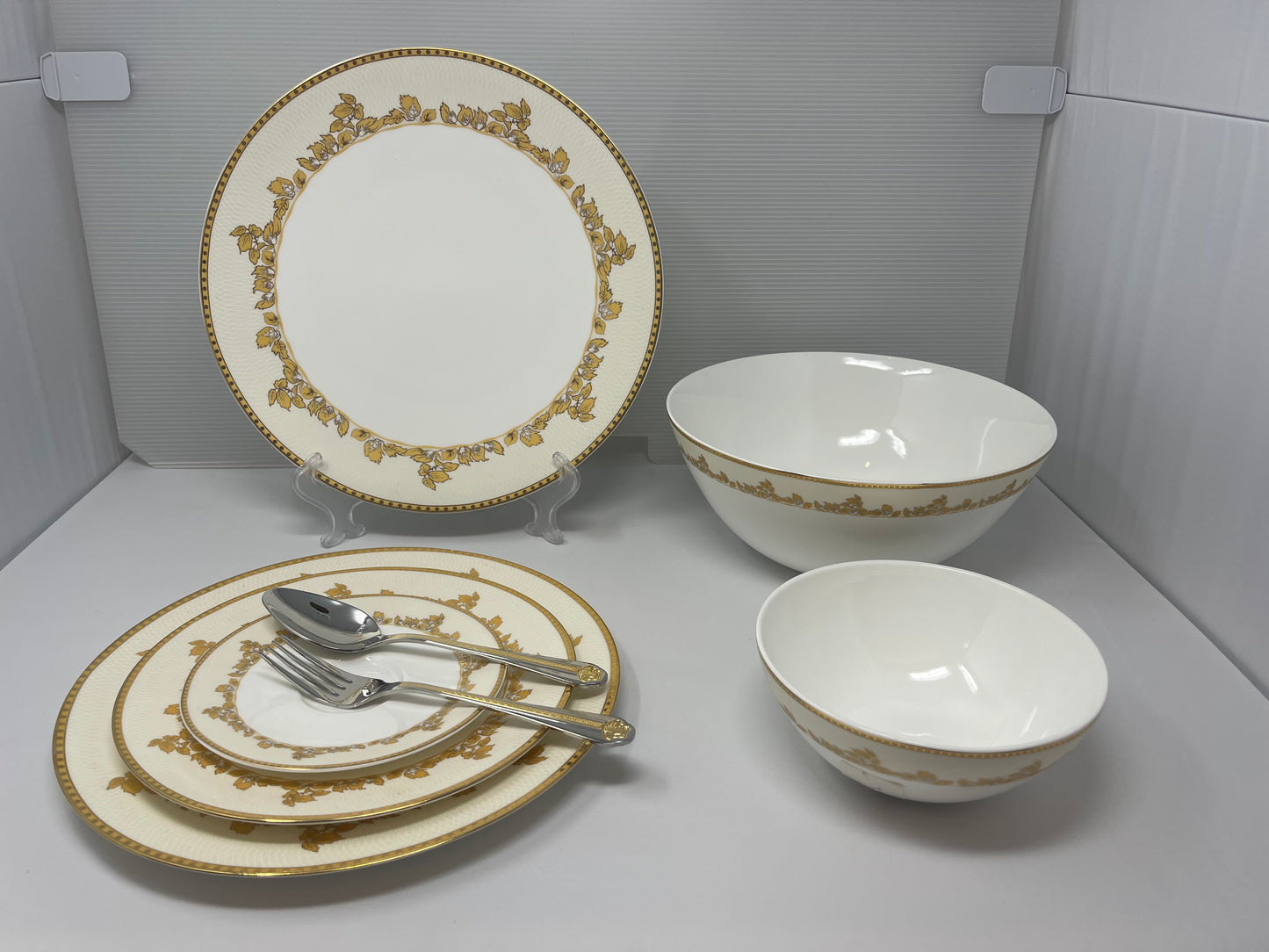 Cleopatra 32 Pcs Fine Bone China Dinner Set – Service for 6 | Elegant Tableware Made in Bangladesh