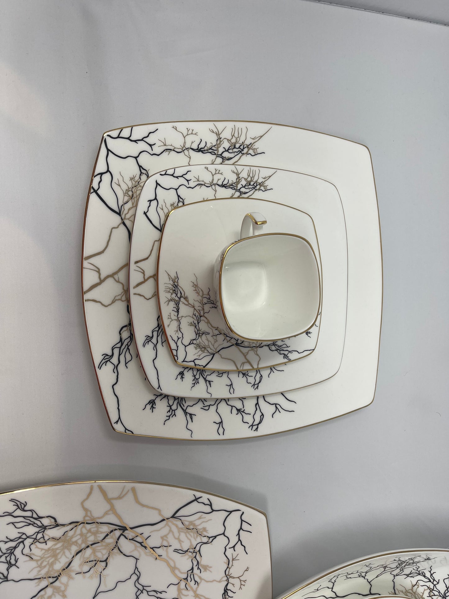 32 Pcs Fine Bone China Dinner Set – Service for 6 | Elegant Tableware Made in Bangladesh