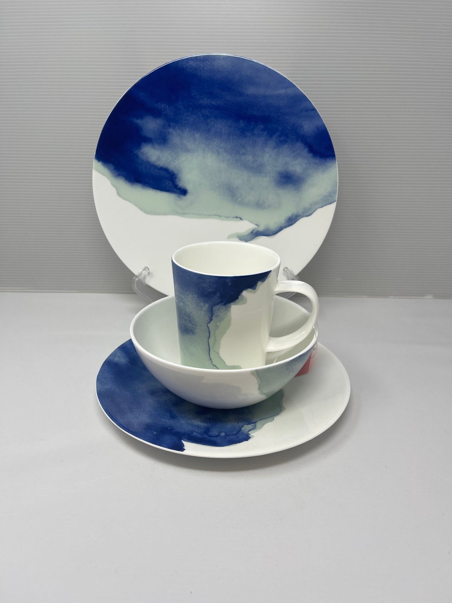 Blue Sea 16-Piece Bone China Dinner Set – Elegant Dinnerware for 4