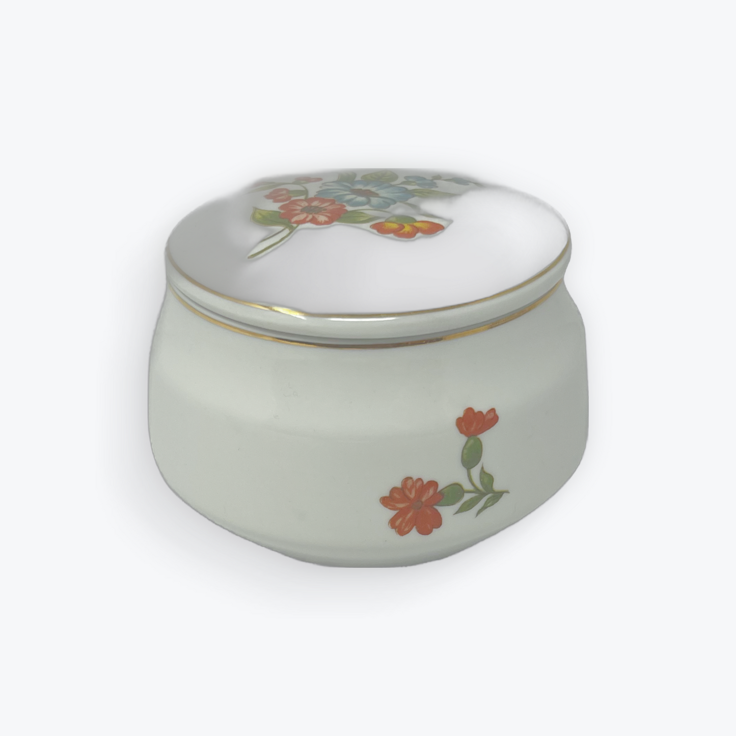 Fine Porcelain Candy Dish – 7cm H x 9 cm W  Charming. Delicate. Made in Hungary.