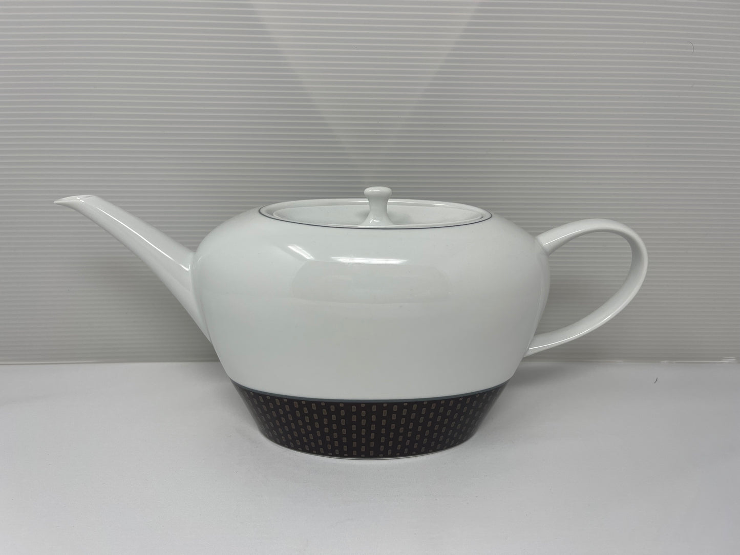 SPAL Portugal Teapot 1620 ML – Stitches Brown | Dishwasher & Microwave Safe | Made in Portugal